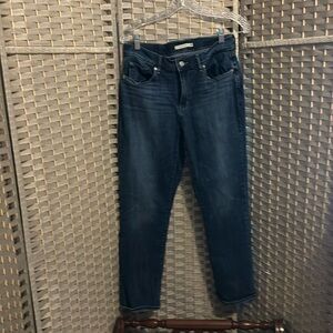 Levis size 29 (8s)